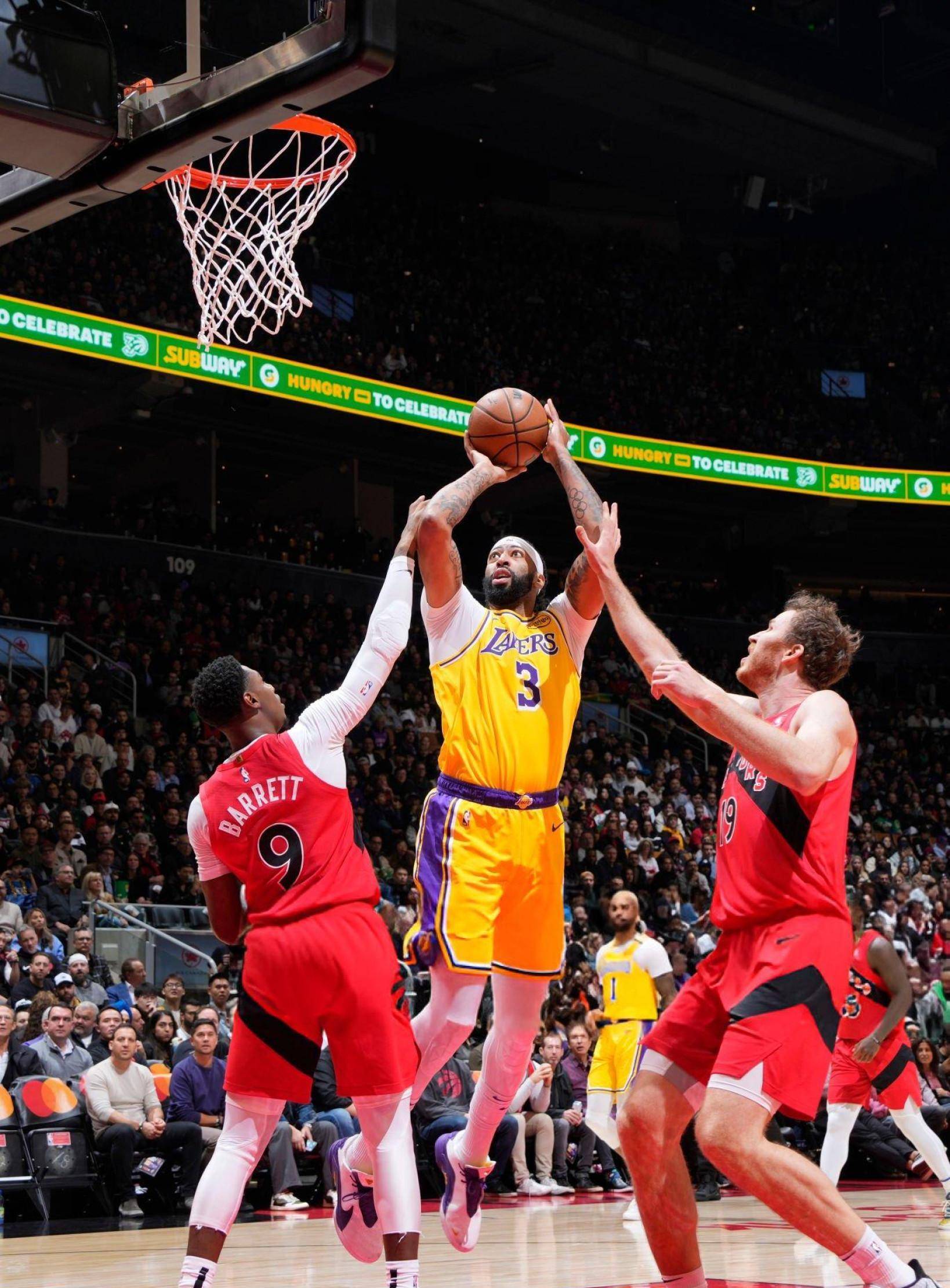 爱游戏体育-多伦多猛龙训练开放日，窗口期止住颓势引欢呼，NBA总决赛在即，球队文化再被提及的简单介绍