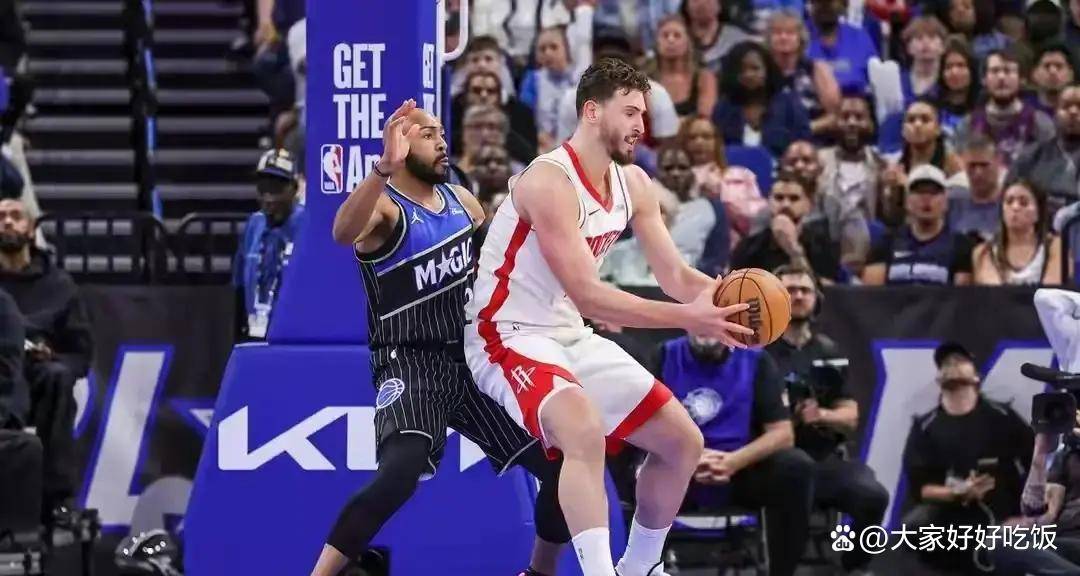 爱游戏官网-加时末段体能课后,克里夫兰骑士篮板制胜备战亚冠,底气十足,更衣室氛围转暖的简单介绍