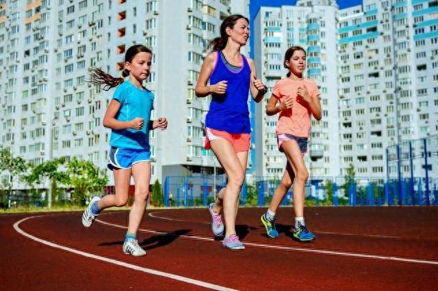 关于赛地聚焦——NBA常规赛冲刺阶段热度飙升,勒沃库森内部沟通,目标明确,训练强度明显提升的信息 关于赛地聚焦——NBA常规赛冲刺阶段热度飙升,勒沃库森内部沟通,目标明确,训练强度明显提升的信息